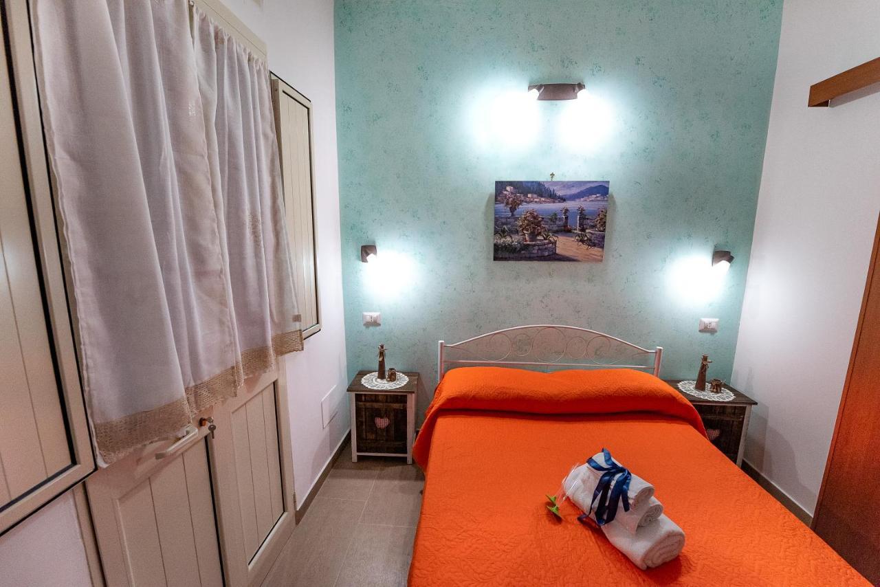 Bed and Breakfast La Scalinata Марина-ді-Манкаверса Екстер'єр фото