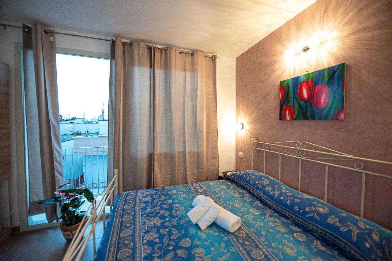 Bed and Breakfast La Scalinata Марина-ді-Манкаверса Екстер'єр фото